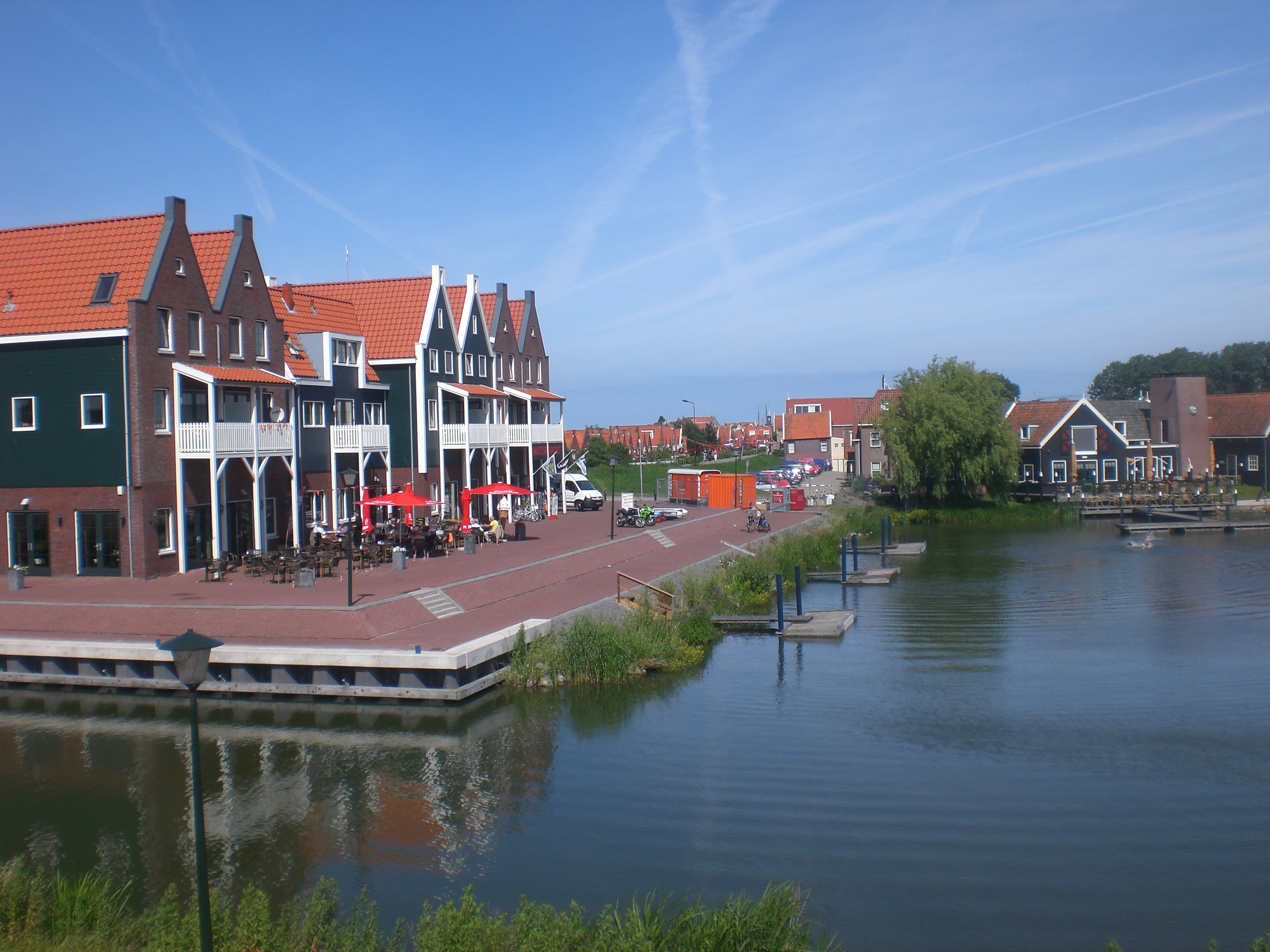 Munnikeveld, Volendam, Noord-Holland, NL - Juni 2010